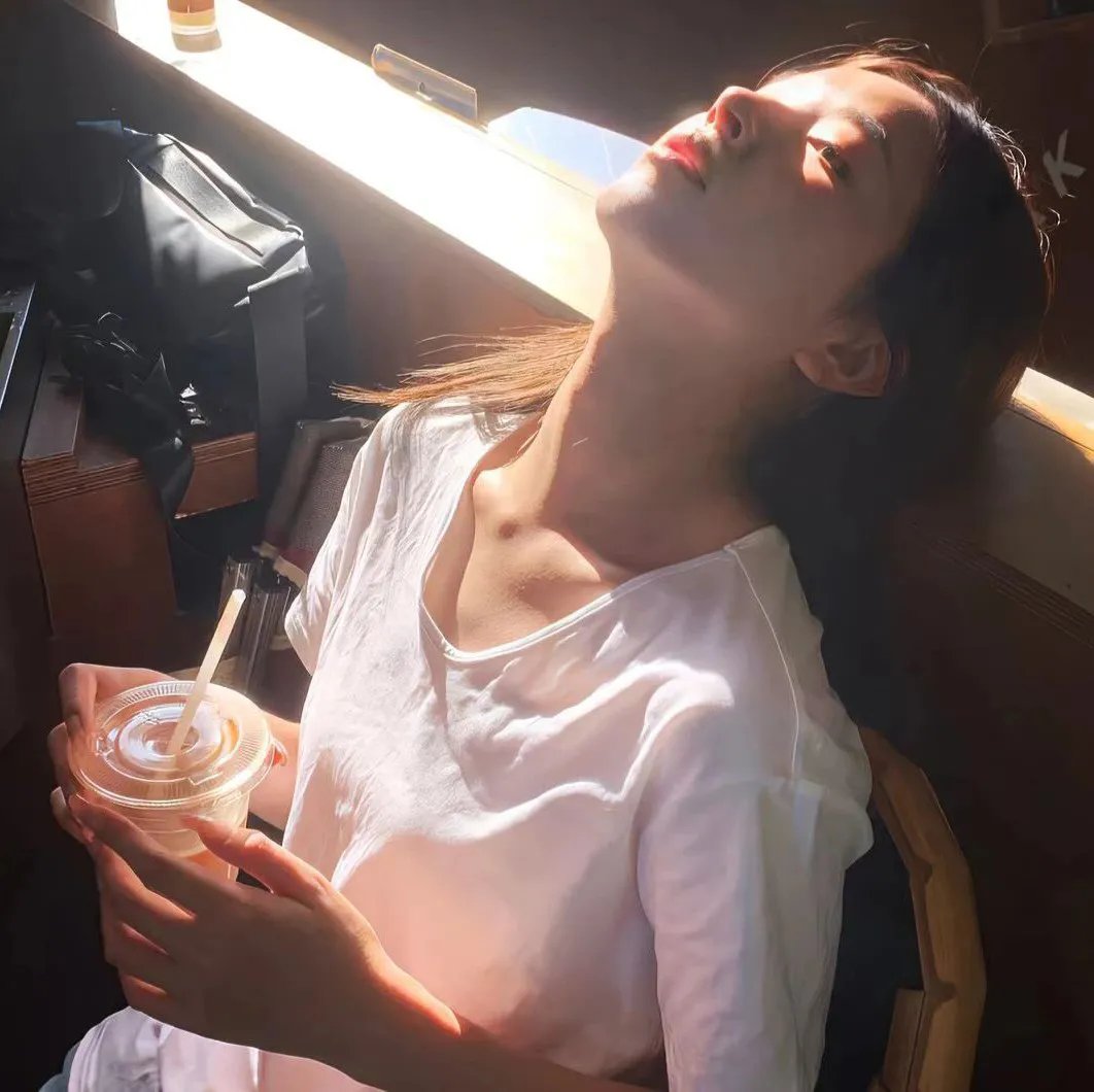花间一倾城